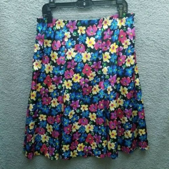 Koret Petites Women's M Floral Textured Skirt 100% Polyester 34.5" 26.75" - Picture 1 of 7